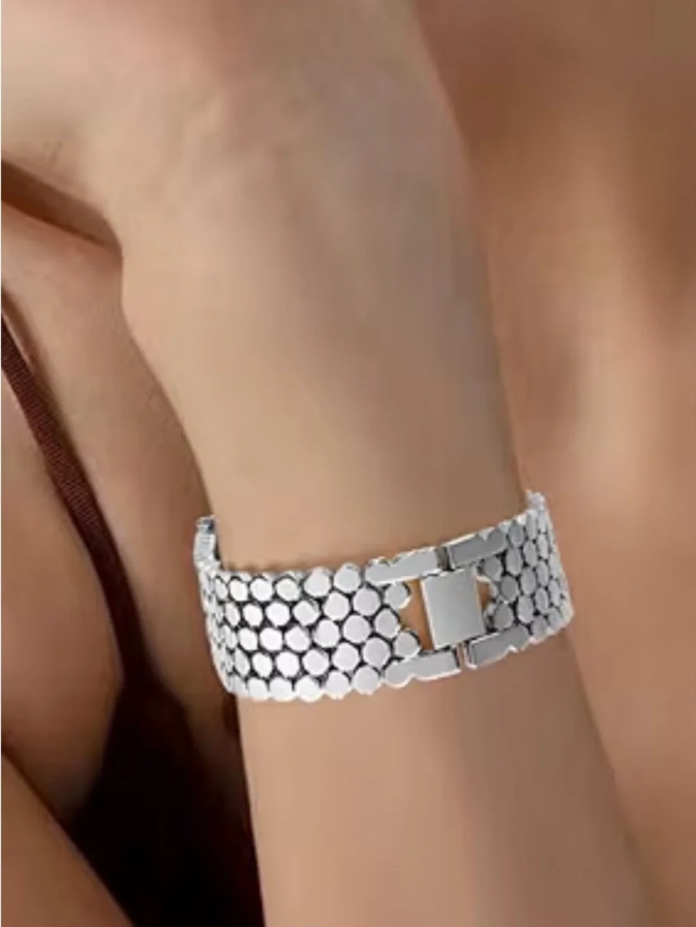 Silver watchband